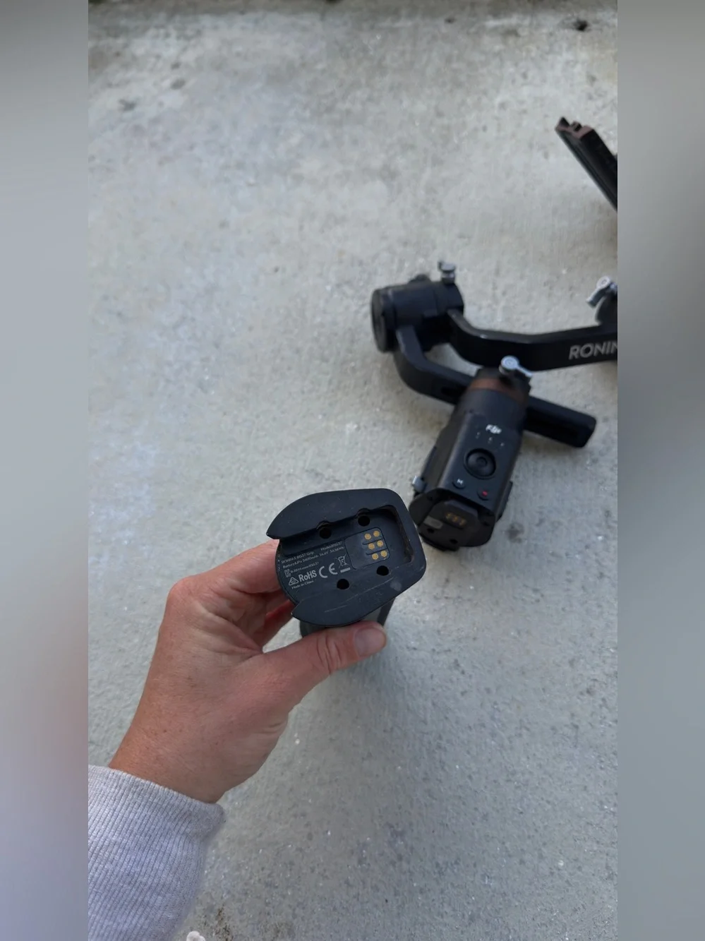 DJI RONIN-S   3-Axis Handheld Gimbal Stabilizer for DSLR/ mirrorless camera!